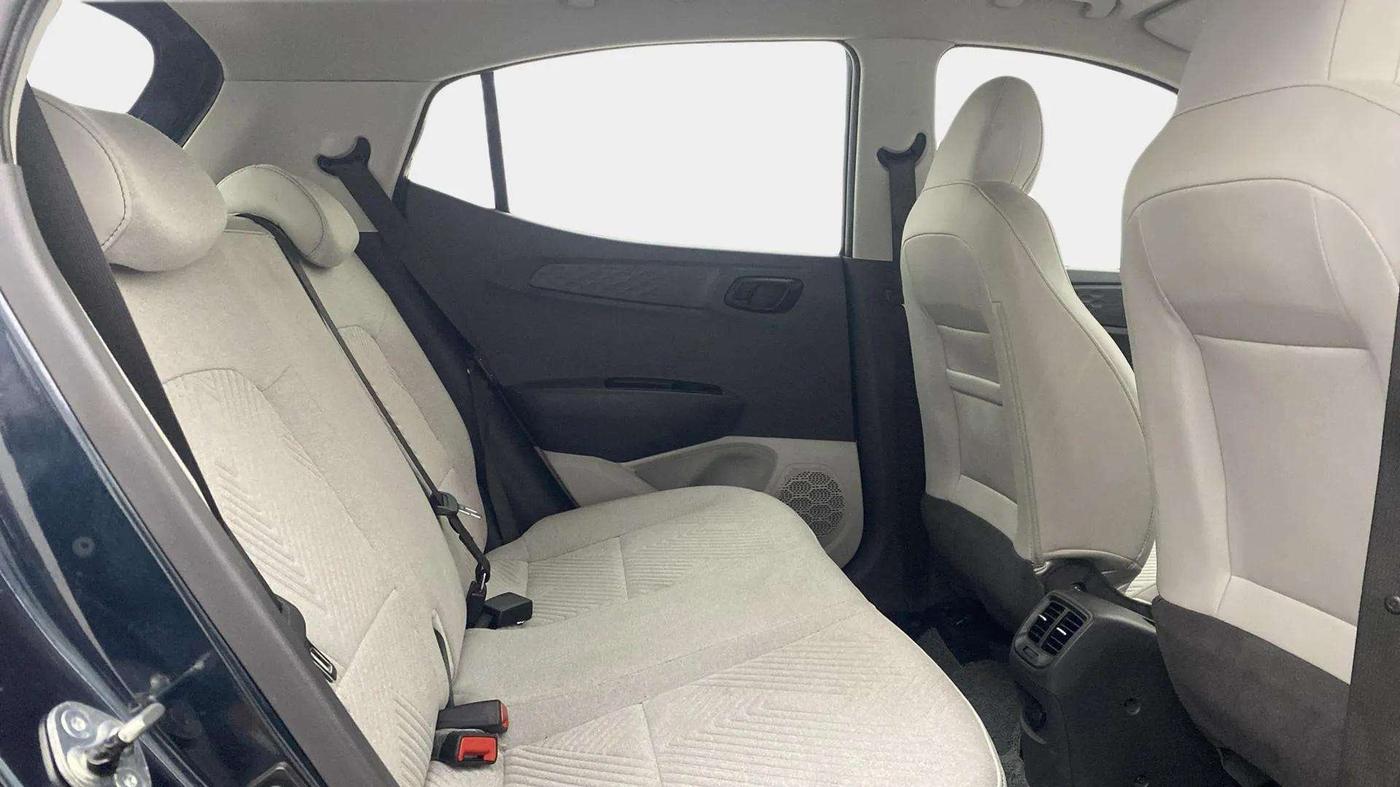 2023 Hyundai GRAND I10 NIOS MAGNA 1.2 KAPPA VTVT, Petrol, Manual, 13,869 km, Right Side Rear Door Cabin
