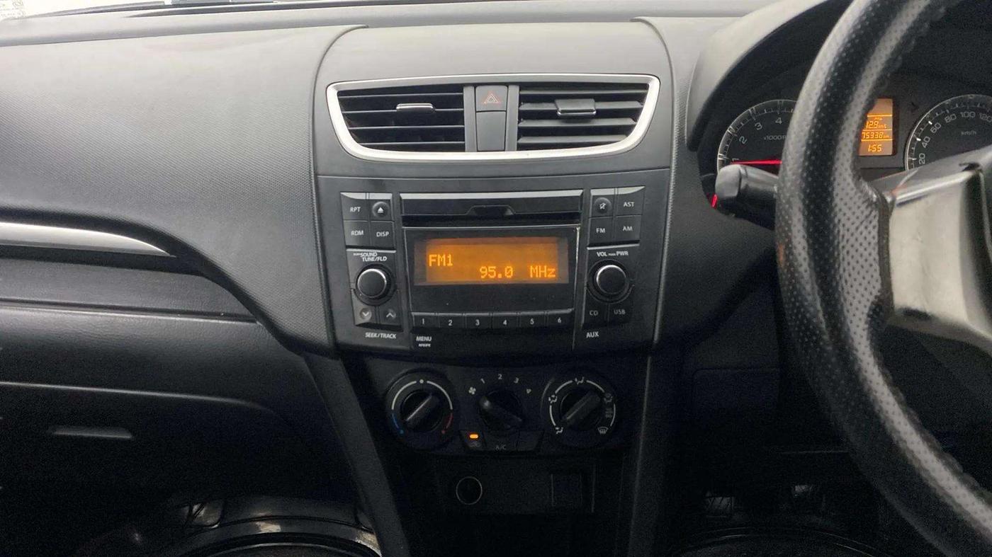 2015 Maruti Swift VXI, Petrol, Manual, 75,744 km, Air Conditioner