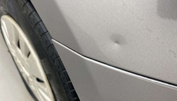 2015 Maruti Swift VXI, Petrol, Manual, 75,318 km, Left quarter panel - Minor scratches