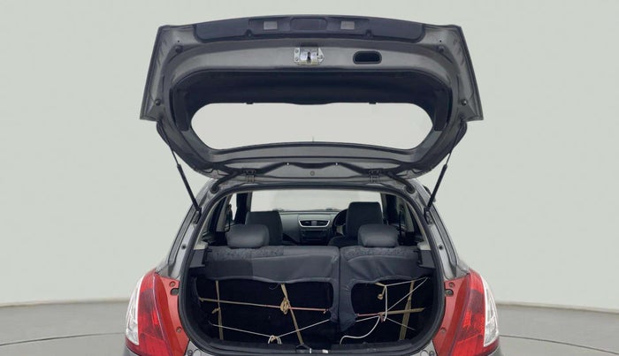 2015 Maruti Swift VXI, Petrol, Manual, 75,318 km, Boot Door Open