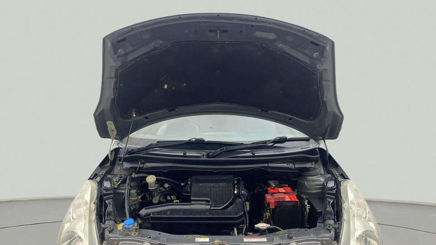 2015 Maruti Swift VXI, Petrol, Manual, 75,744 km, Open Bonet