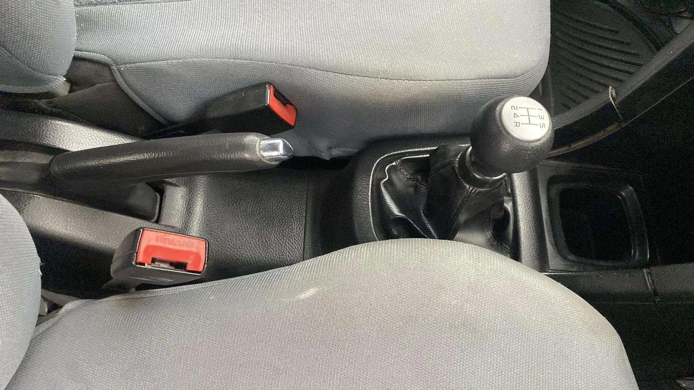2015 Maruti Swift VXI, Petrol, Manual, 75,744 km, Gear Lever