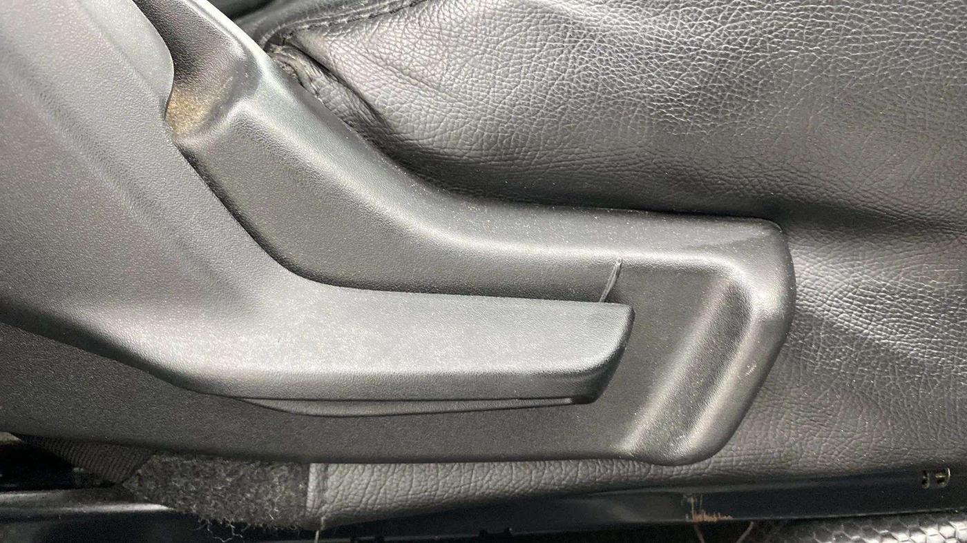 2017 Maruti Baleno DELTA CVT PETROL 1.2, Petrol, Automatic, 35,246 km, Driver Side Adjustment Panel