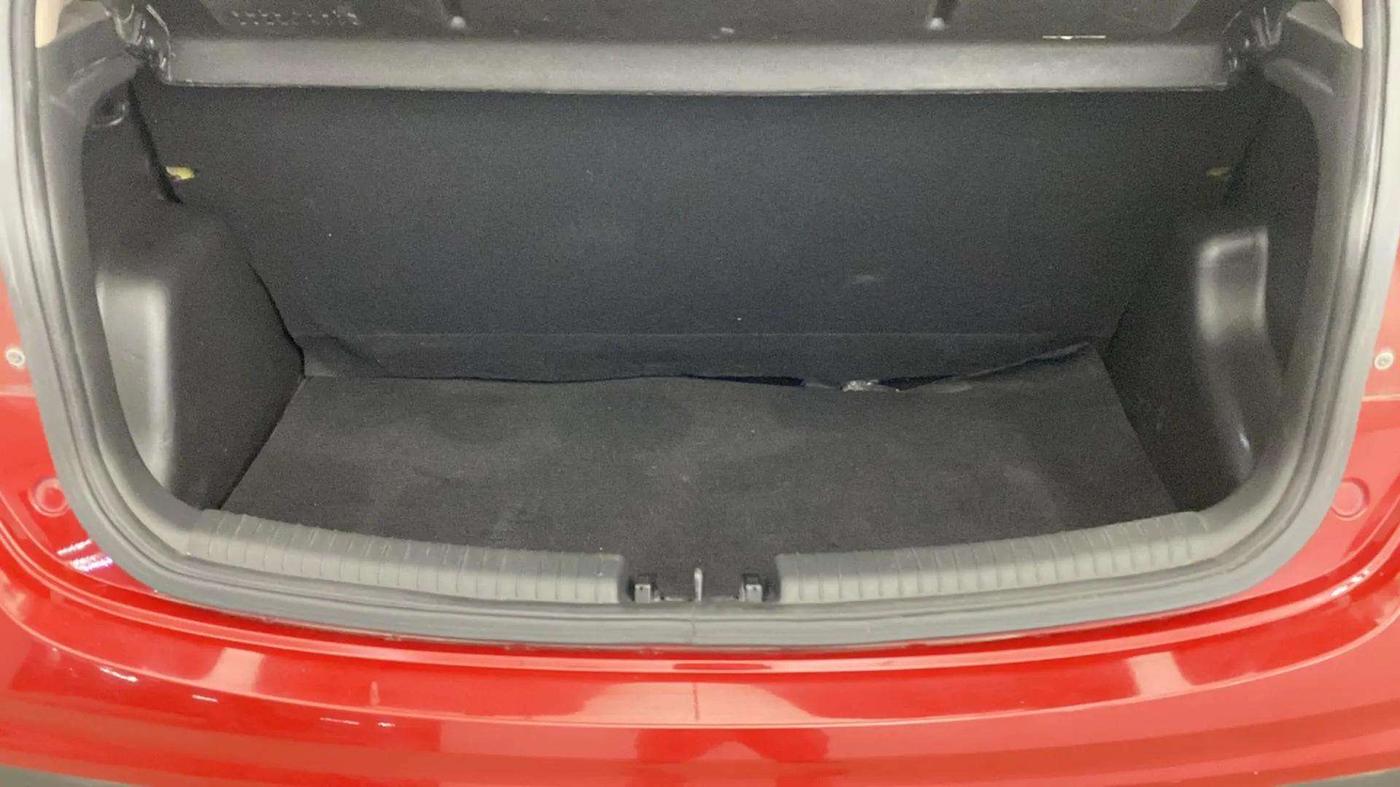 2018 Hyundai Grand i10 SPORTZ 1.2 KAPPA VTVT, Petrol, Manual, 24,408 km, Boot Inside