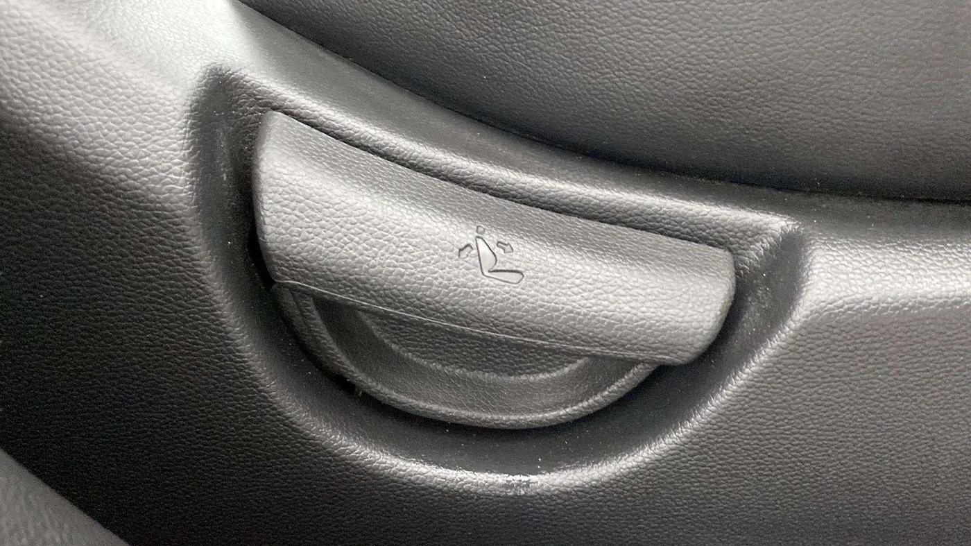 2018 Hyundai Grand i10 SPORTZ 1.2 KAPPA VTVT, Petrol, Manual, 24,408 km, Driver Side Adjustment Panel