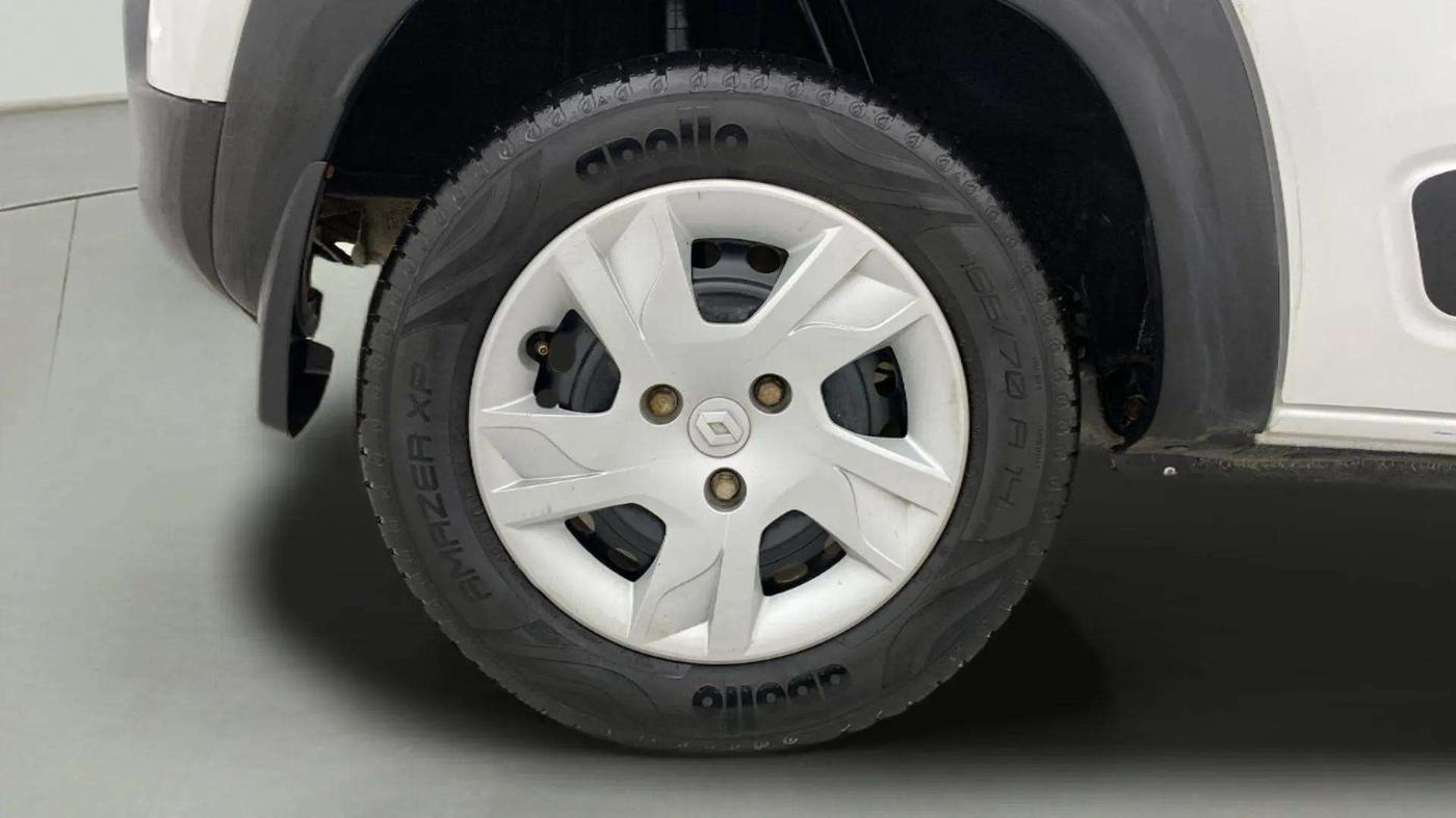 2021 Renault Kwid RXL, Petrol, Manual, 19,712 km, Right Rear Wheel