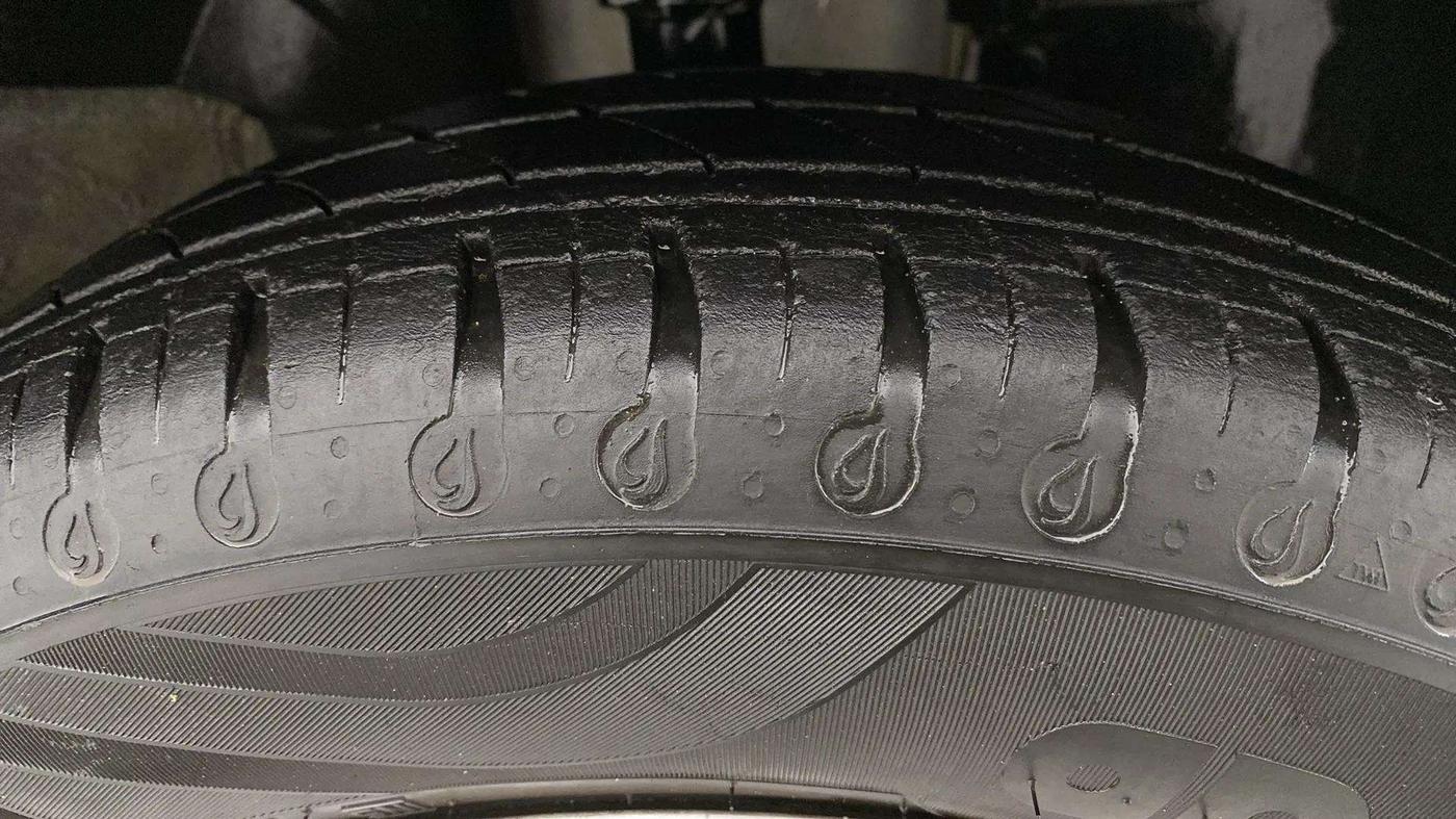 2021 Renault Kwid RXL, Petrol, Manual, 19,712 km, Right Front Tyre Tread