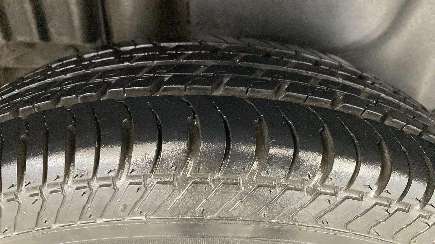 2013 Maruti Swift Dzire VXI, Petrol, Manual, 22,430 km, Right Rear Tyre Tread