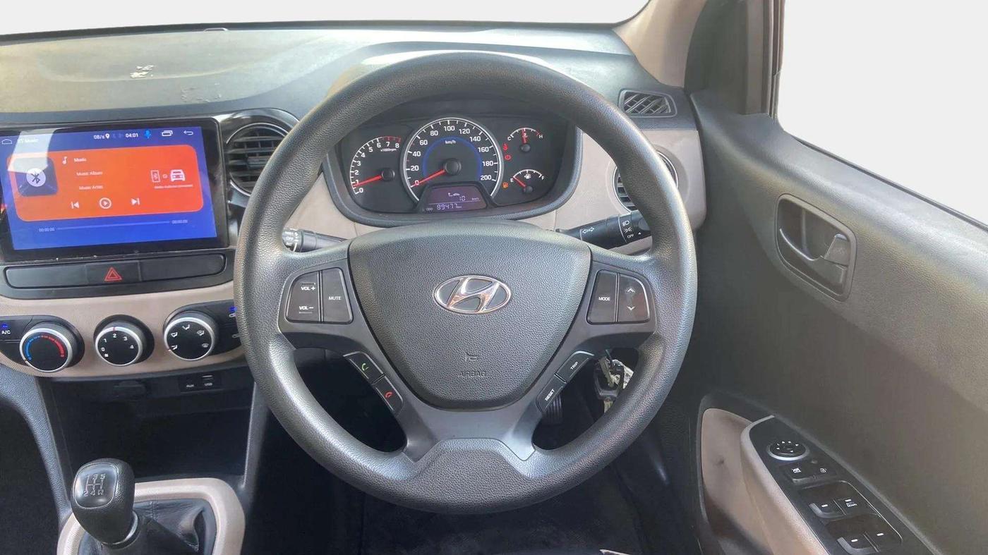 2018 Hyundai Grand i10 MAGNA 1.2 KAPPA VTVT, CNG, Manual, 89,543 km, Steering Wheel Close Up