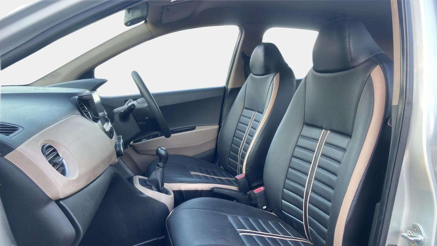 2018 Hyundai Grand i10 MAGNA 1.2 KAPPA VTVT, CNG, Manual, 89,543 km, Right Side Front Door Cabin