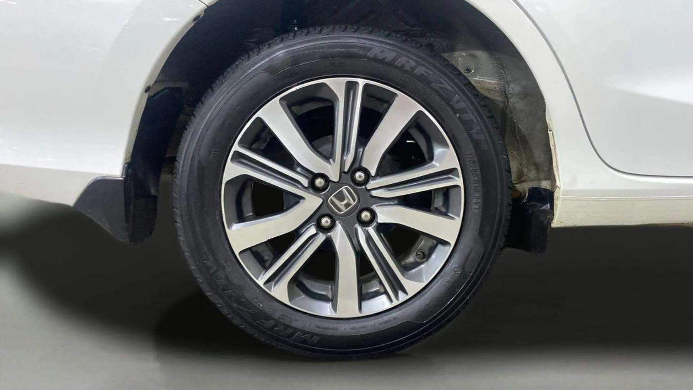2022 Honda Amaze 1.2L I-VTEC VX, Petrol, Manual, 21,286 km, Right Rear Wheel
