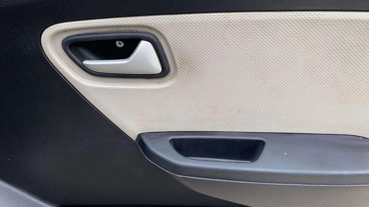 2021 Maruti Alto VXI, Petrol, Manual, 23,633 km, Driver Side Door Panels Control