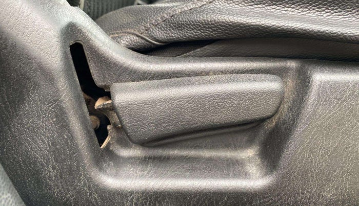 2021 Maruti Alto VXI, Petrol, Manual, 23,633 km, Driver Side Adjustment Panel