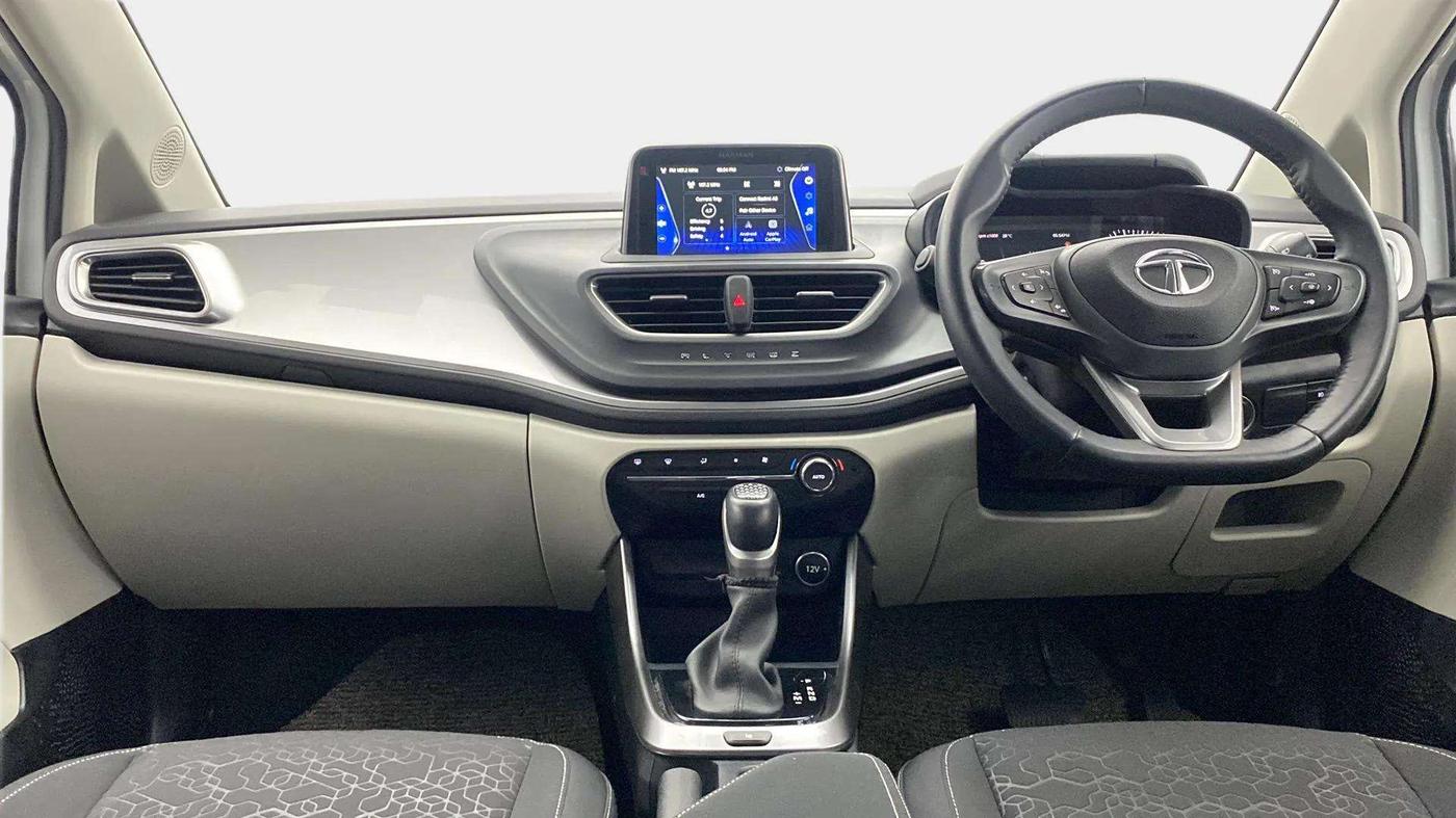 2023 Tata ALTROZ XZA, Petrol, Automatic, 18,006 km, Dashboard