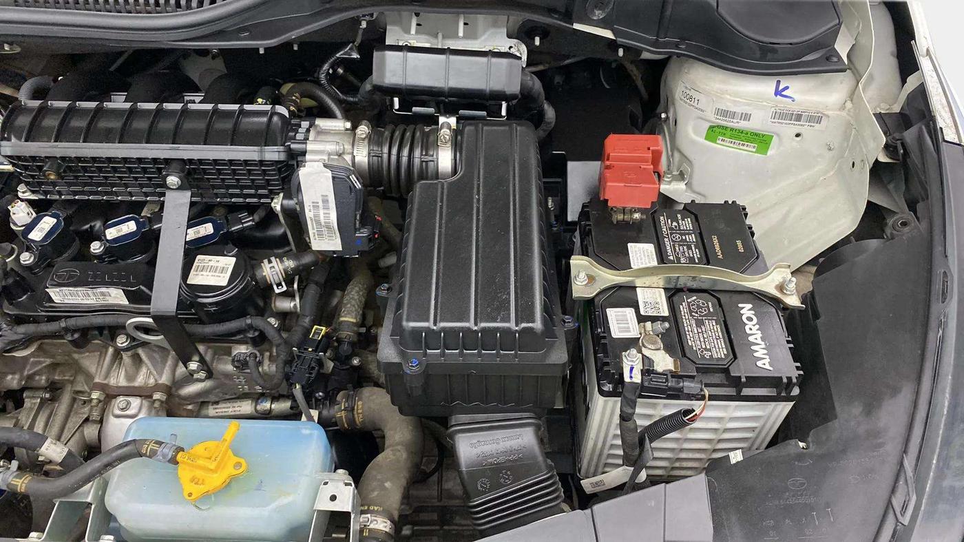 2023 Tata ALTROZ XZA, Petrol, Automatic, 18,006 km, Engine View - Left