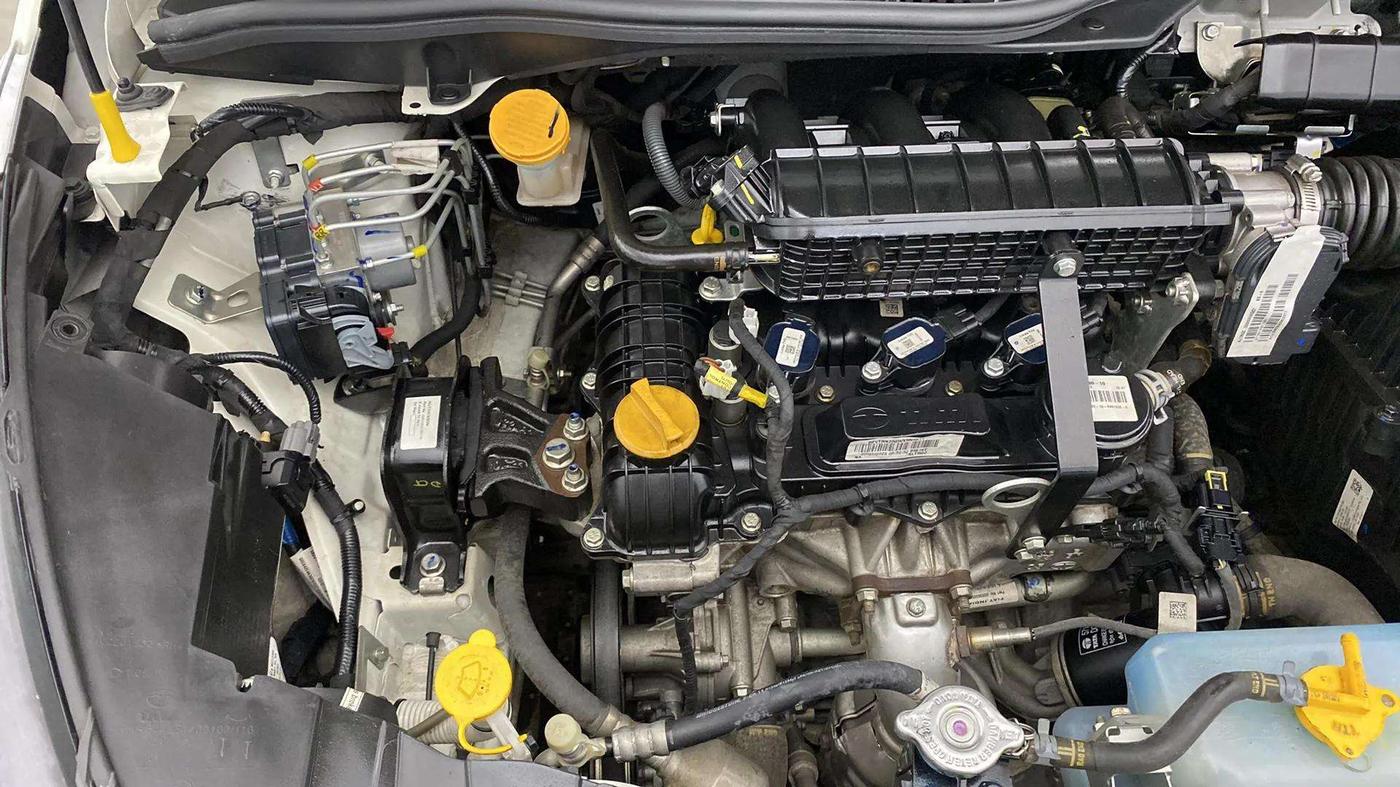 2023 Tata ALTROZ XZA, Petrol, Automatic, 18,006 km, Engine View - Right