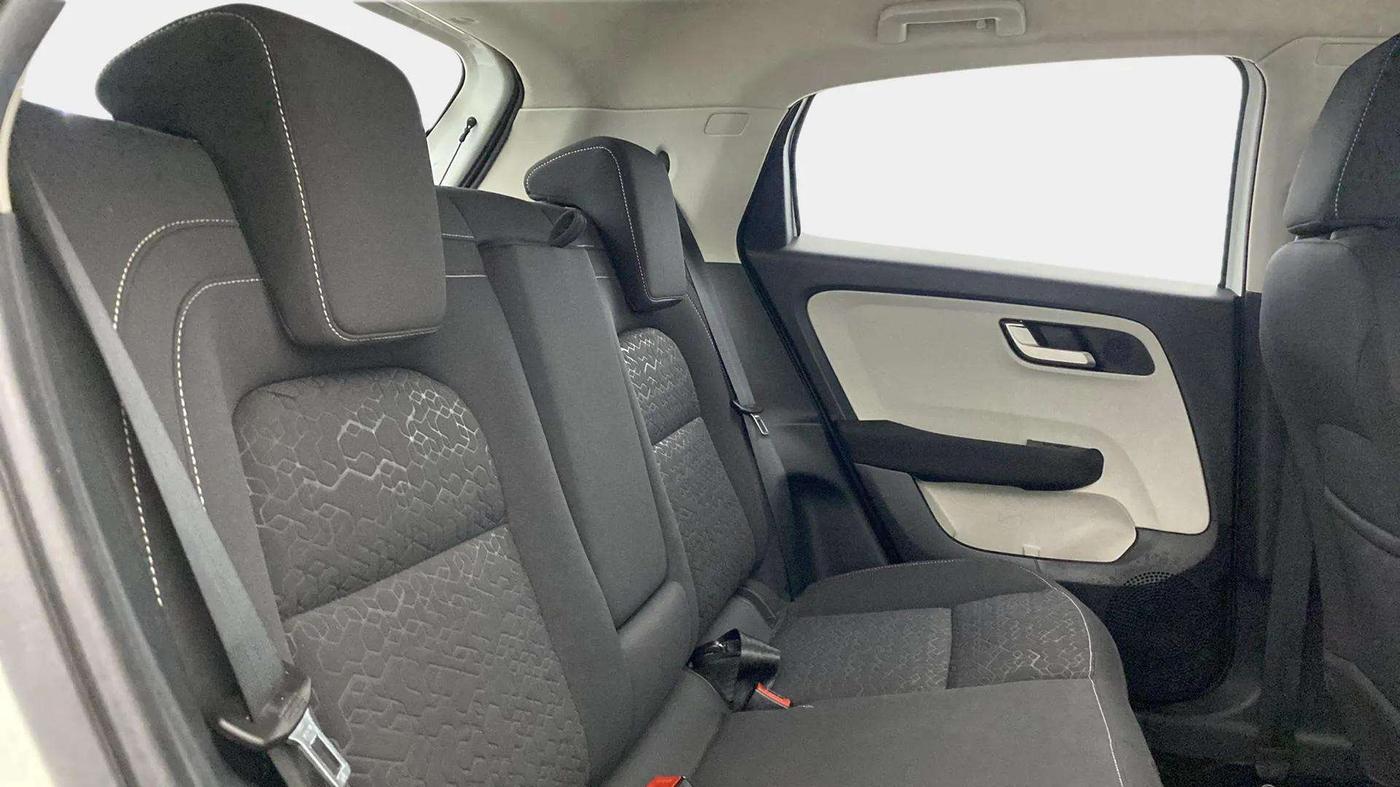 2023 Tata ALTROZ XZA, Petrol, Automatic, 18,006 km, Right Side Rear Door Cabin