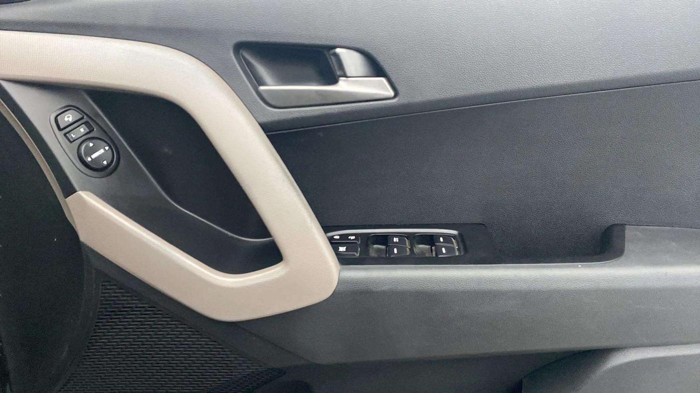 2017 Hyundai Creta SX PLUS AT 1.6 PETROL, Petrol, Automatic, 50,431 km, Driver Side Door Panels Control