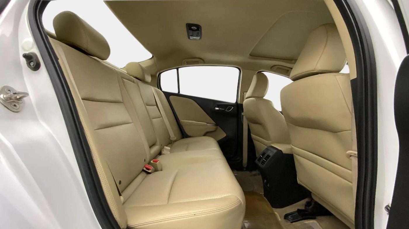 2018 Honda City 1.5L I-VTEC ZX CVT, Petrol, Automatic, 55,798 km, Right Side Rear Door Cabin