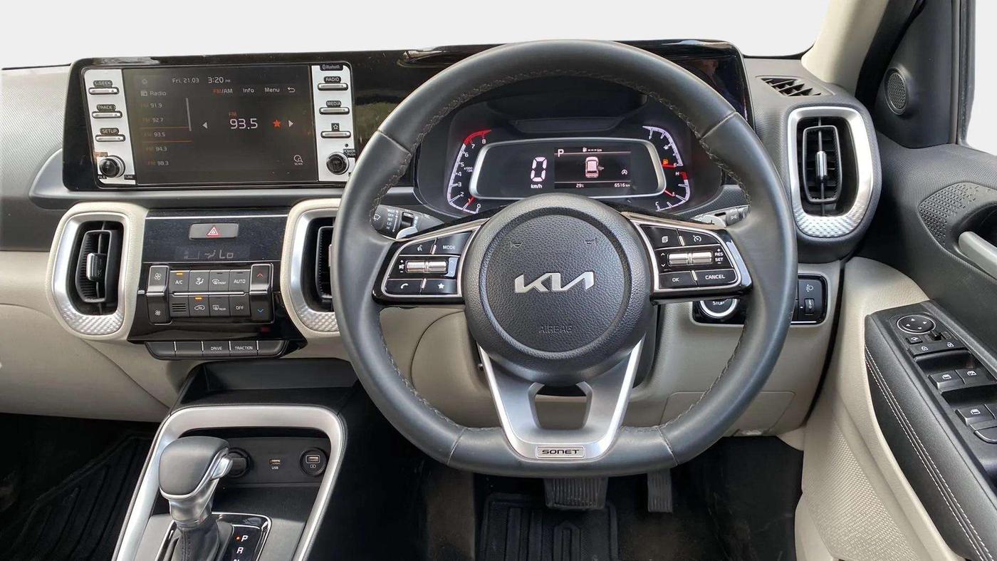2023 KIA SONET 	 HTX 1.0 TURBO DCT, Petrol, Automatic, 6,557 km, Steering Wheel Close Up