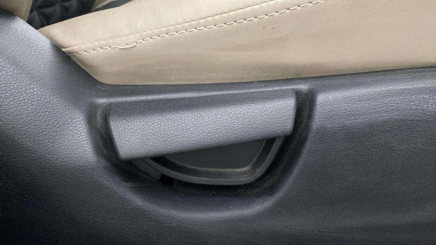 2021 Hyundai NEW SANTRO SPORTZ EXECUTIVE MT CNG, CNG, Manual, 16,591 km, Driver Side Adjustment Panel
