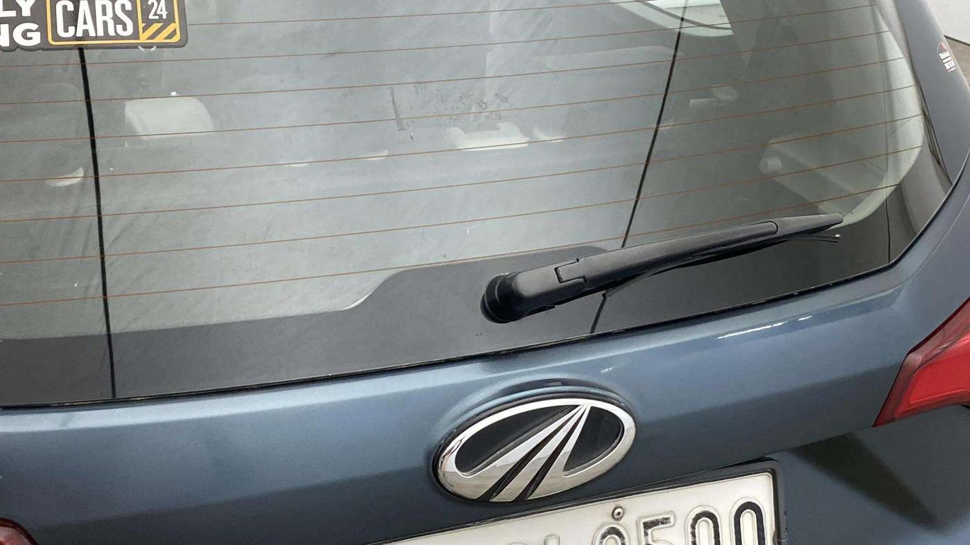 2019 Mahindra XUV300 W8 (O) 1.2 PETROL, Petrol, Manual, 45,040 km, Rear Wiper