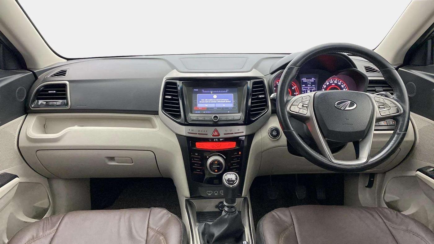 2019 Mahindra XUV300 W8 (O) 1.2 PETROL, Petrol, Manual, 45,040 km, Dashboard