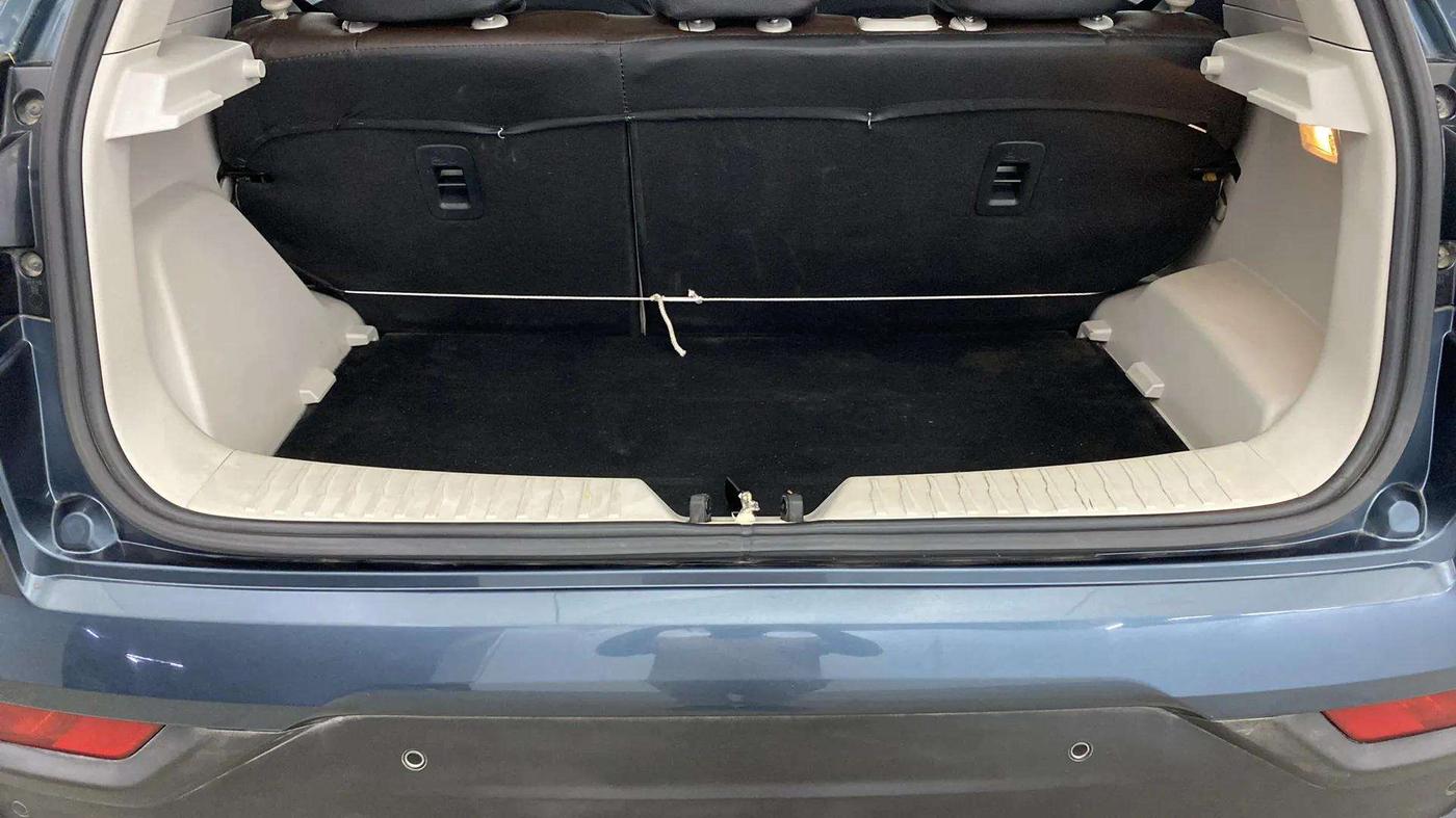 2019 Mahindra XUV300 W8 (O) 1.2 PETROL, Petrol, Manual, 45,040 km, Boot Inside