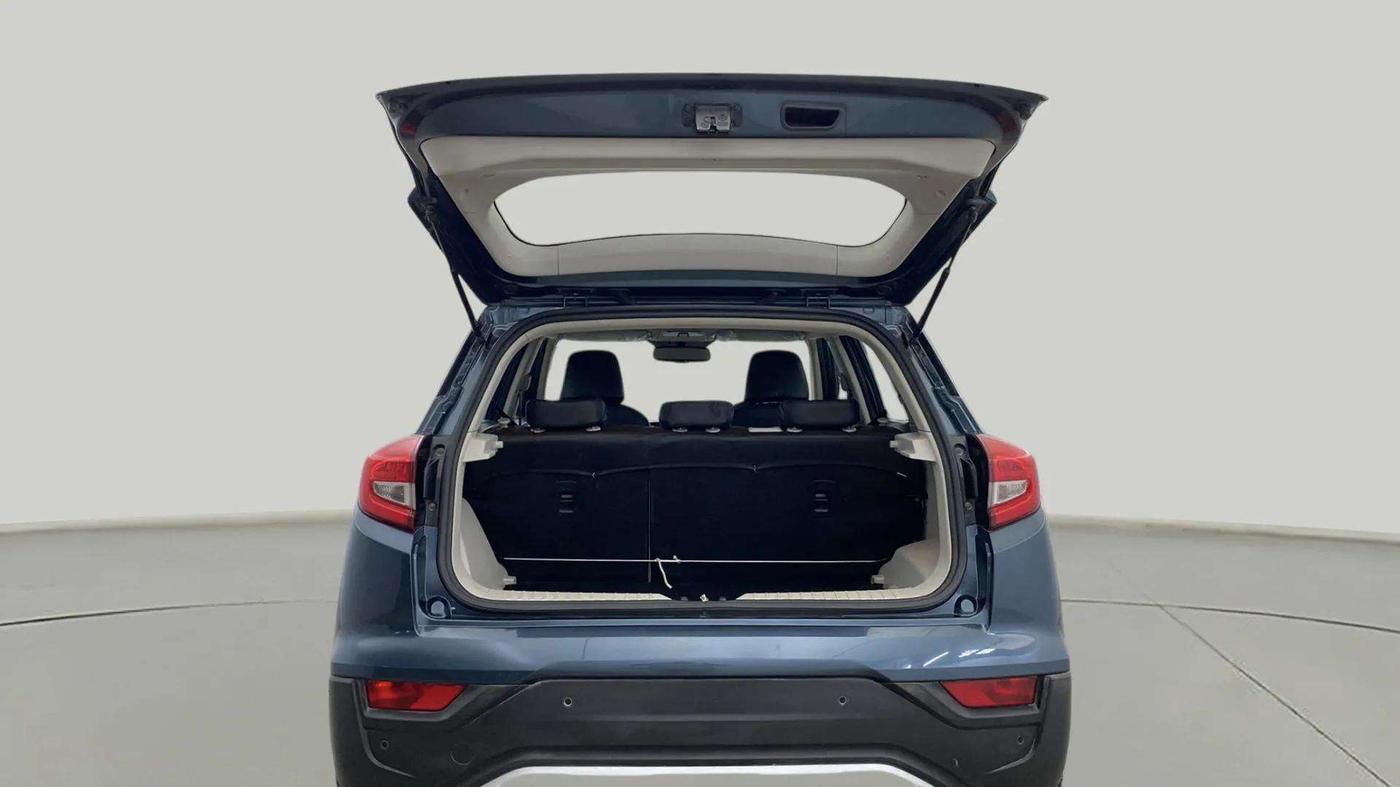 2019 Mahindra XUV300 W8 (O) 1.2 PETROL, Petrol, Manual, 45,040 km, Boot Open Zoomed View