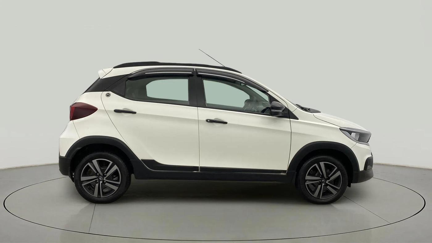 2023 Tata TIAGO NRG XZ MT, Petrol, Manual, 15,534 km, Right Side View