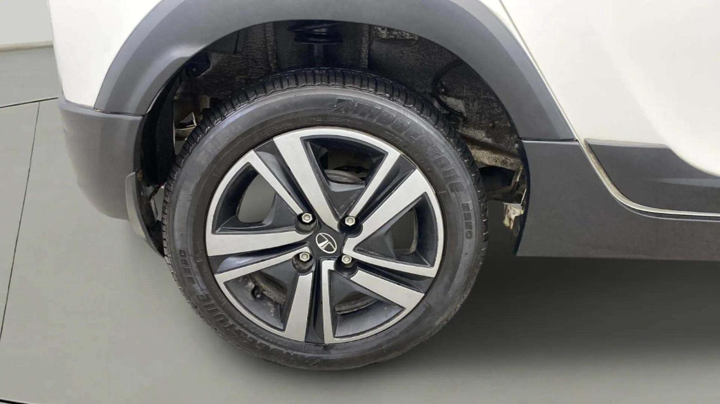 2023 Tata TIAGO NRG XZ MT, Petrol, Manual, 15,534 km, Right Rear Wheel