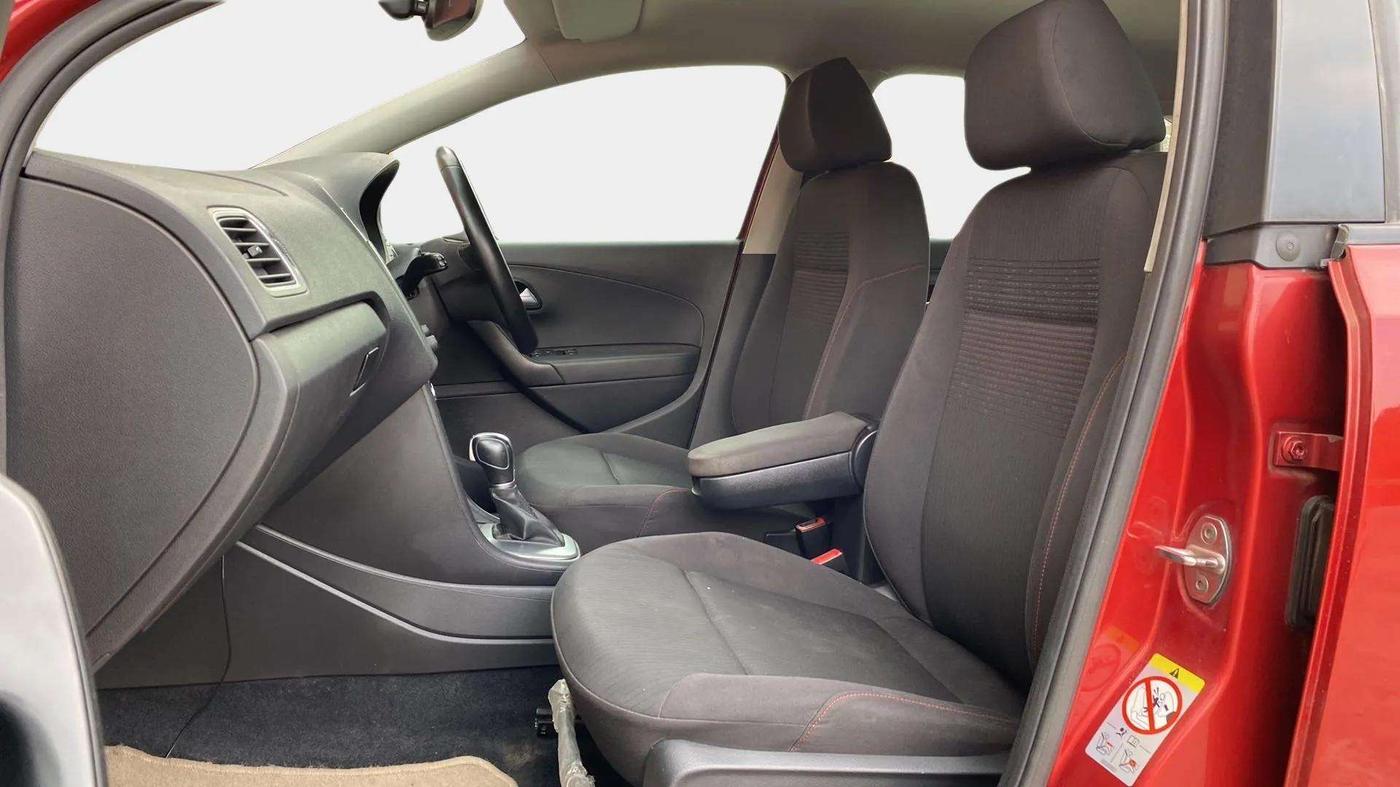 2020 Volkswagen Polo HIGHLINE PLUS 1.0L TSI AT, Petrol, Automatic, 43,812 km, Right Side Front Door Cabin
