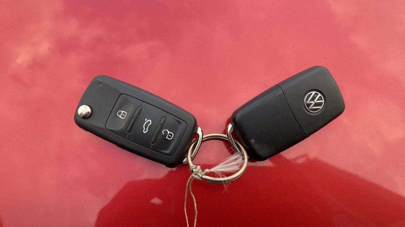 2020 Volkswagen Polo HIGHLINE PLUS 1.0L TSI AT, Petrol, Automatic, 43,812 km, Key Close Up