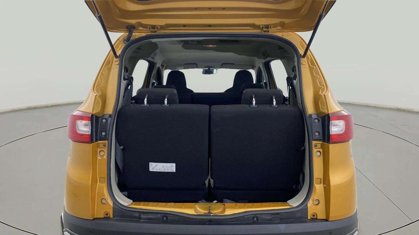 2021 Renault TRIBER RXT AMT, Petrol, Automatic, 8,370 km, Boot Inside