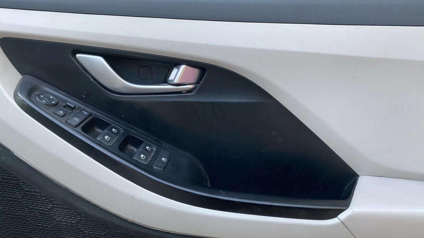 2021 Hyundai Creta SX 1.5 DIESEL, Diesel, Manual, 68,141 km, Driver Side Door Panels Control