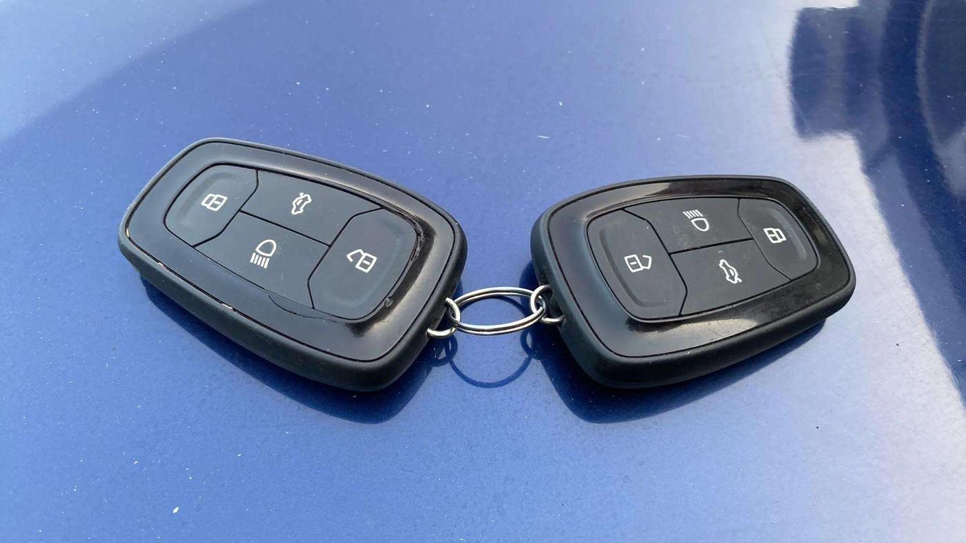 2023 Tata ALTROZ XZA PLUS, Petrol, Automatic, 6,043 km, Key Close Up
