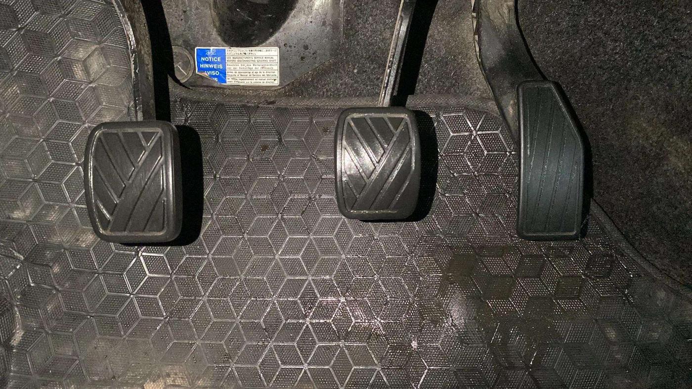2018 Maruti IGNIS ZETA 1.2, Petrol, Manual, 78,708 km, Pedals