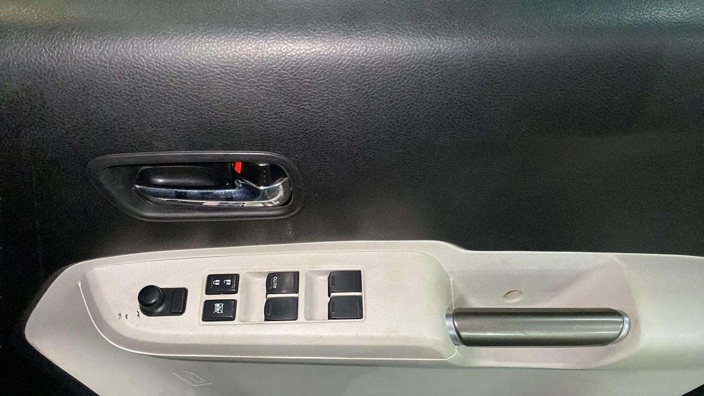 2018 Maruti IGNIS ZETA 1.2, Petrol, Manual, 78,708 km, Driver Side Door Panels Control