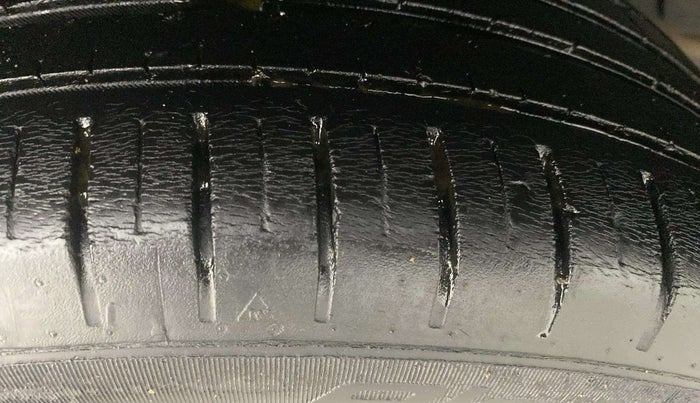 2022 Maruti Baleno ZETA PETROL 1.2, Petrol, Manual, 40,569 km, Left Front Tyre Tread
