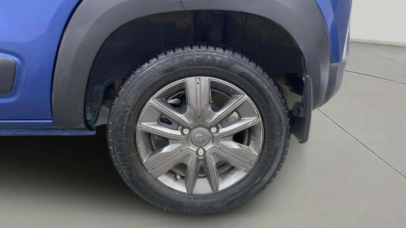 2022 Renault Kwid CLIMBER 1.0 AMT (O), Petrol, Automatic, 53,573 km, Left Rear Wheel