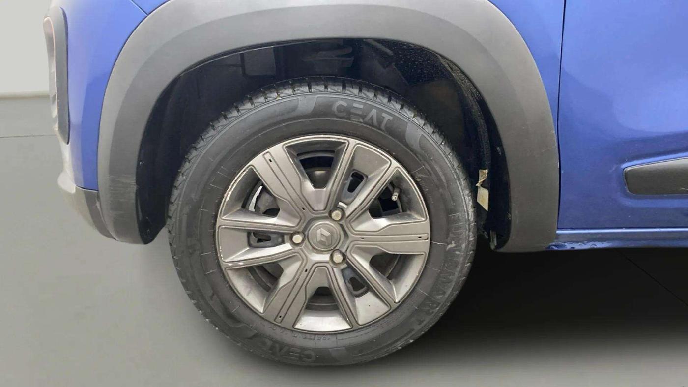 2022 Renault Kwid CLIMBER 1.0 AMT (O), Petrol, Automatic, 53,573 km, Left Front Wheel