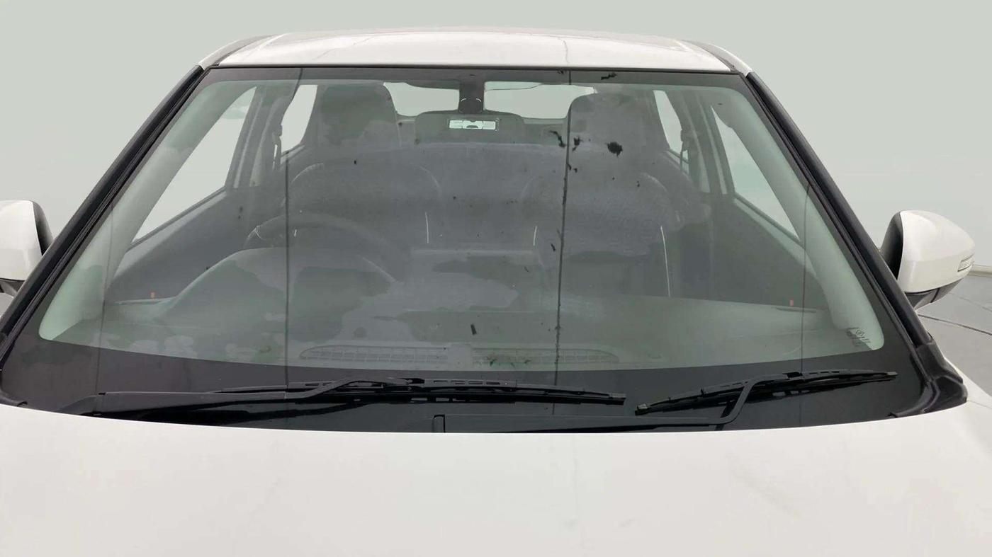 2023 Maruti BREZZA VXI AT SMART HYBRID, Petrol, Automatic, 32,026 km, Front Windshield