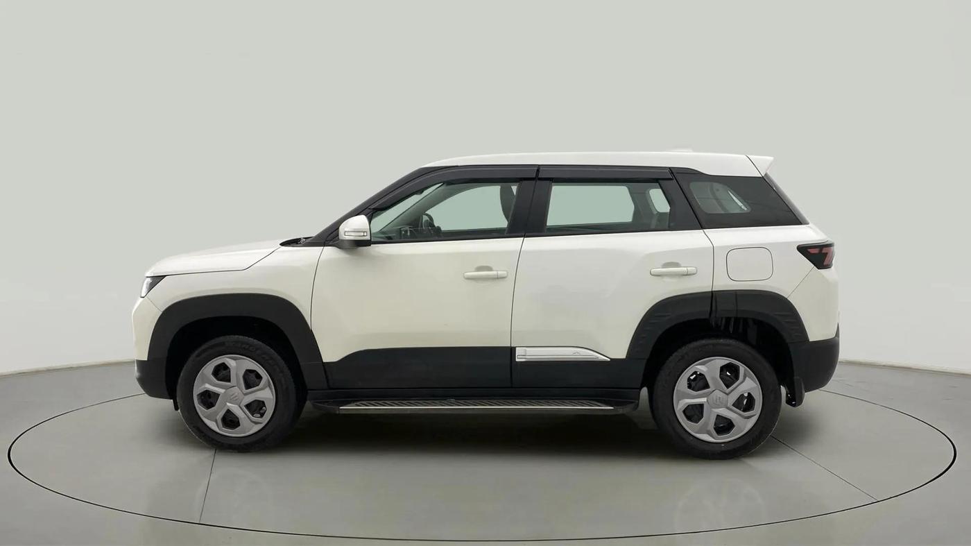 2023 Maruti BREZZA VXI AT SMART HYBRID, Petrol, Automatic, 32,026 km, Left Side