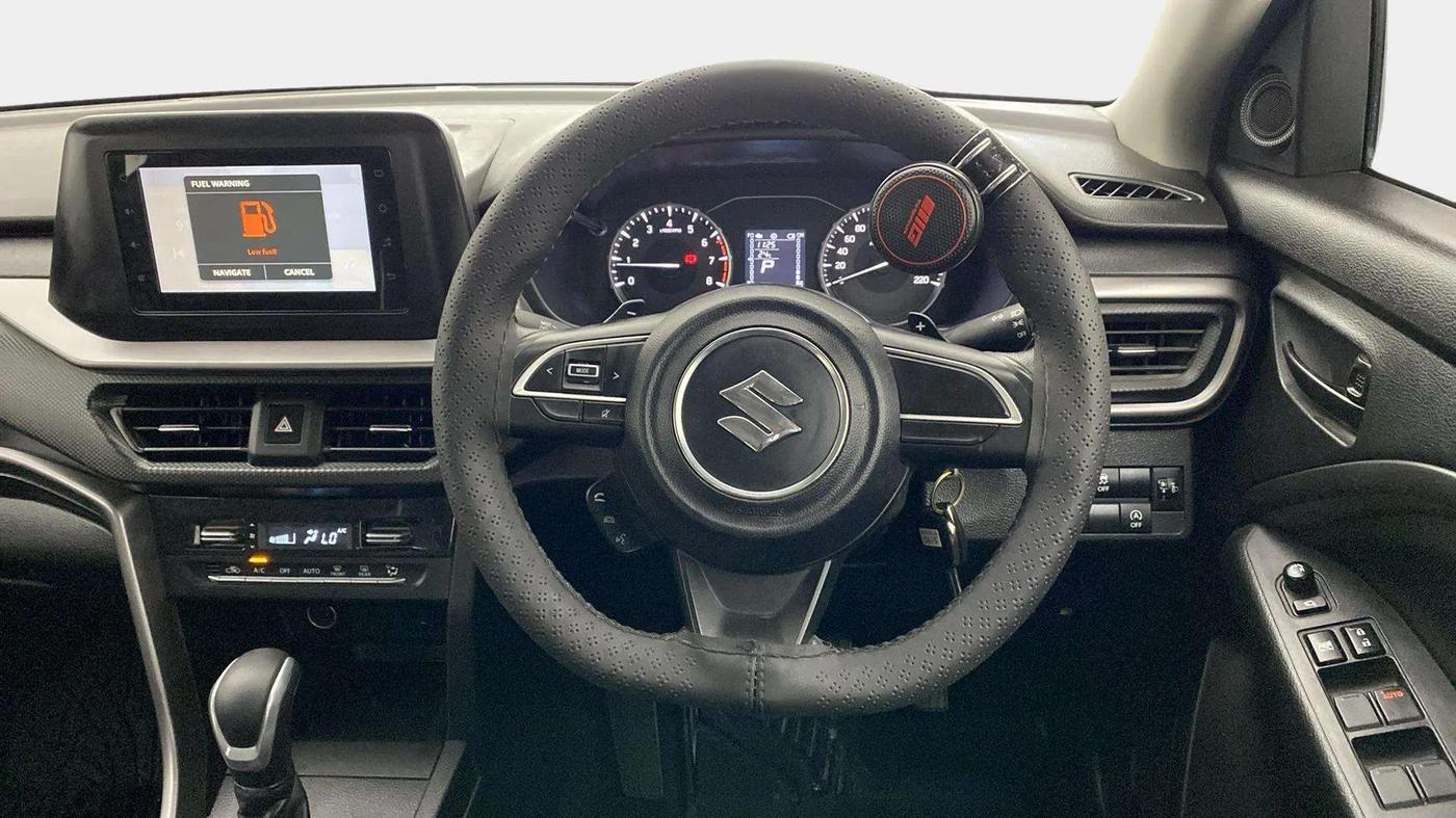 2023 Maruti BREZZA VXI AT SMART HYBRID, Petrol, Automatic, 32,026 km, Steering Wheel Close Up