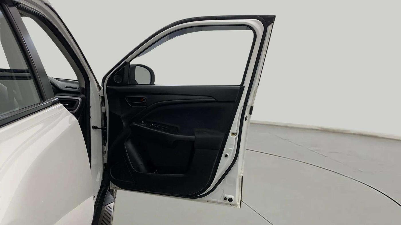 2023 Maruti BREZZA VXI AT SMART HYBRID, Petrol, Automatic, 32,026 km, RHS Front Door