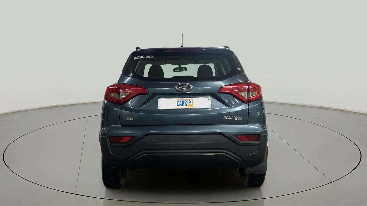 2020 Mahindra XUV300 W6 1.2 PETROL, Petrol, Manual, 31,817 km, Back/Rear