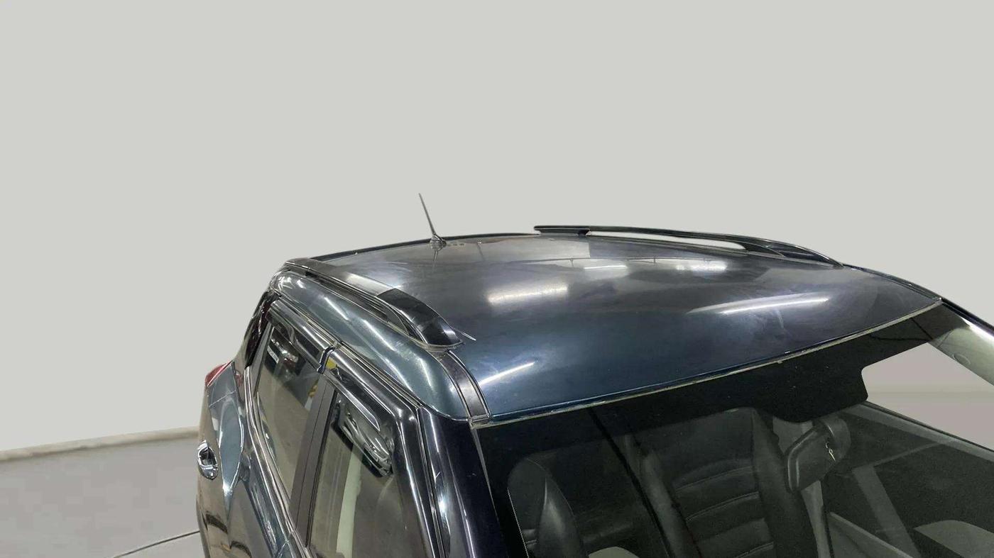 2020 Mahindra XUV300 W6 1.2 PETROL, Petrol, Manual, 31,817 km, Roof