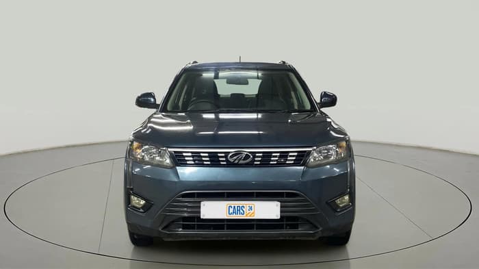 2020 Mahindra XUV300 W6 1.2 PETROL, Petrol, Manual, 31,817 km, Front