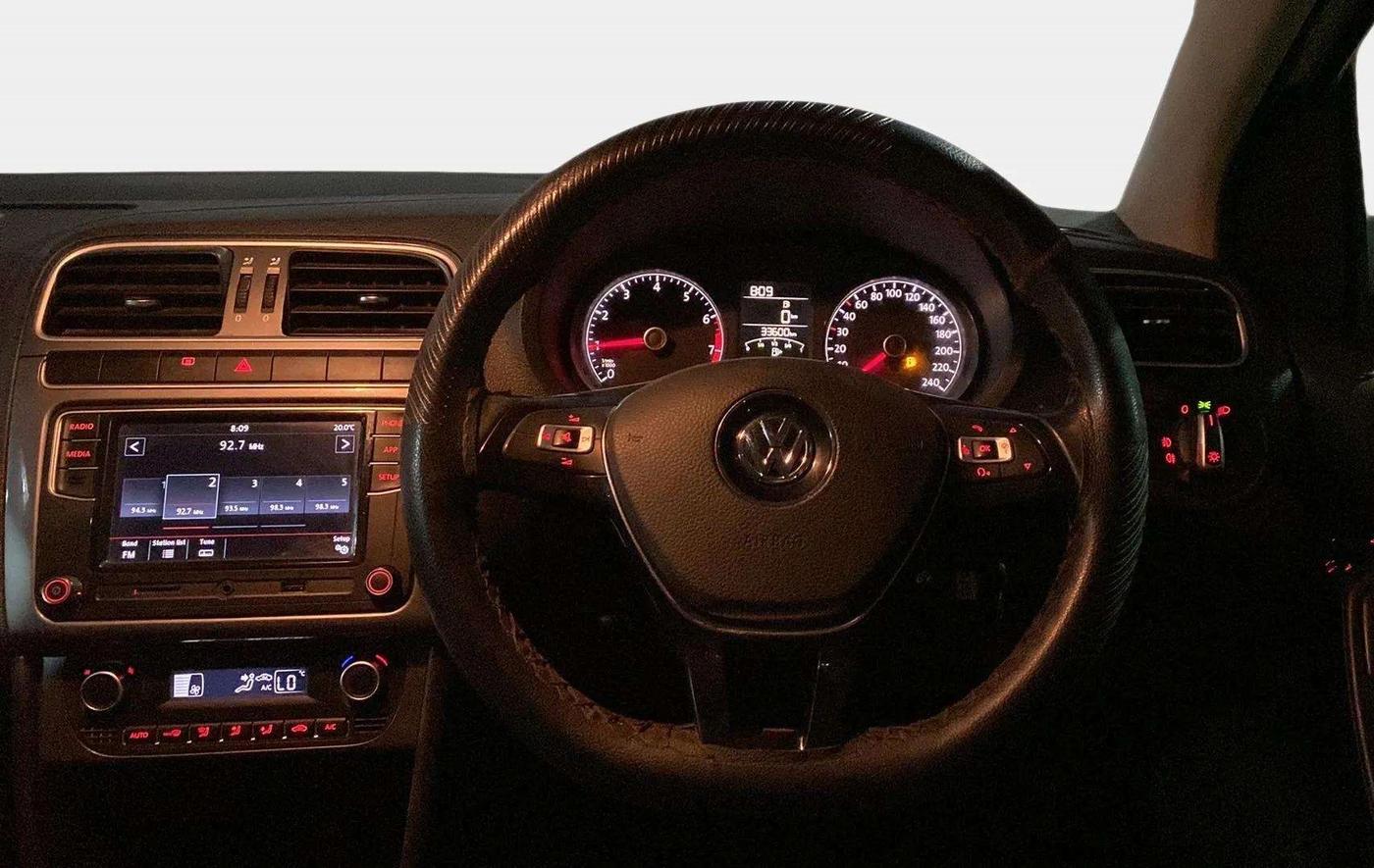 2020 Volkswagen Polo HIGHLINE PLUS 1.0, Petrol, Manual, 33,597 km, Steering Wheel Close Up