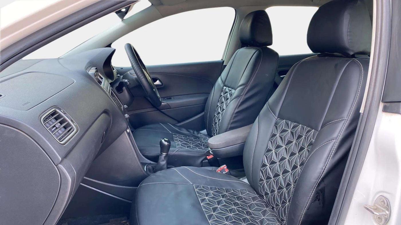 2020 Volkswagen Polo HIGHLINE PLUS 1.0, Petrol, Manual, 33,597 km, Right Side Front Door Cabin